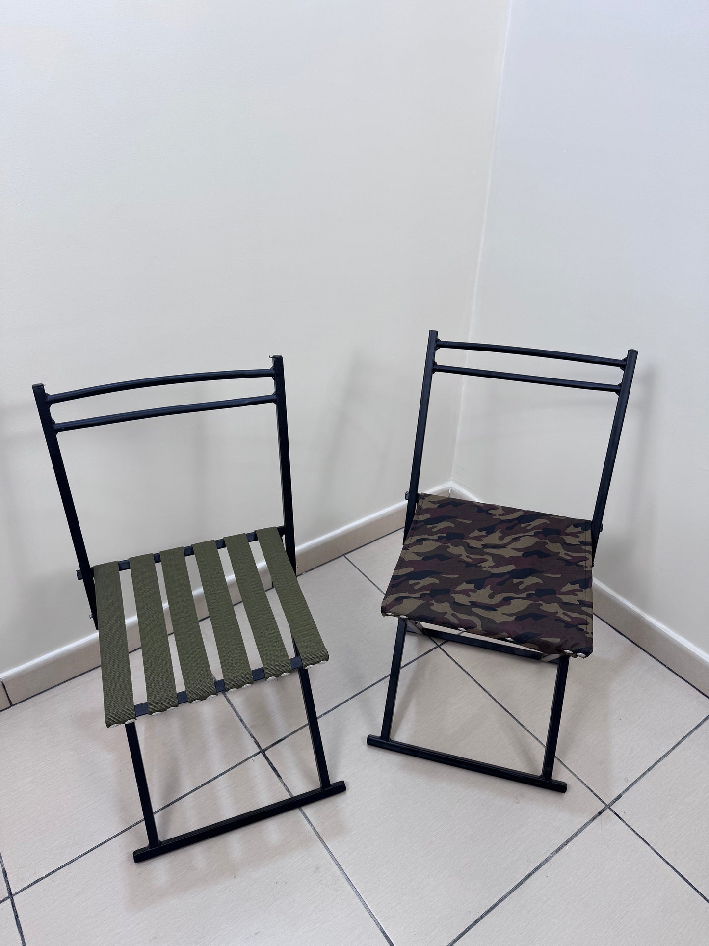 كرسي الرحلات القابل للطي